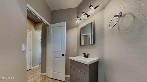1524 E Apollo Rd, Phoenix, AZ 85042 photo 16