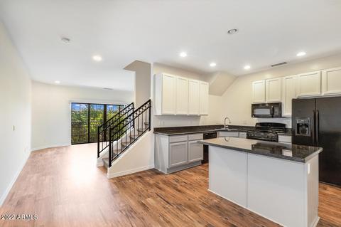 3422 E Avalon Dr, Phoenix, AZ 85018 photo 9