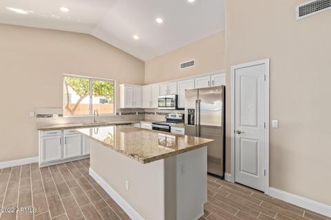 330 E Constitution Dr, Gilbert, AZ 85296 photo 9