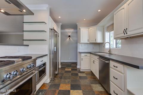 4319 E Calle Redonda St, Phoenix, AZ 85018 photo 9