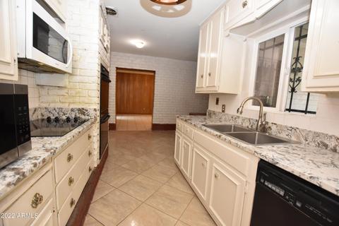 2044 E Monterey Way, Phoenix, AZ 85016 photo 4