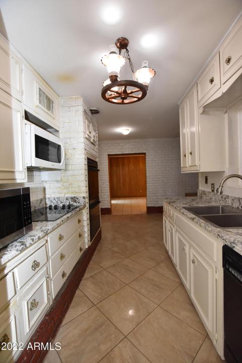 2044 E Monterey Way, Phoenix, AZ 85016 photo 19