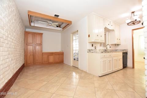 2044 E Monterey Way, Phoenix, AZ 85016 photo 9