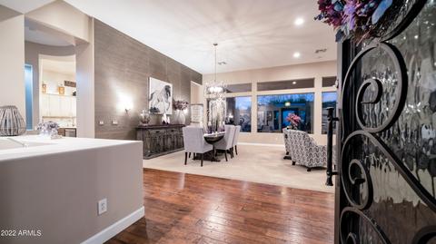 8718 E Menlo Cir, Mesa, AZ 85207 photo 3