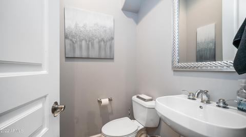 8718 E Menlo Cir, Mesa, AZ 85207 photo 29