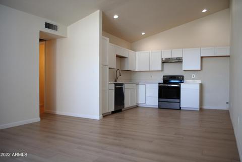 633 N May St #27, Mesa, AZ 85201