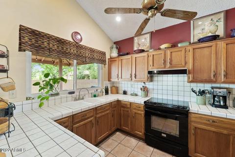 1227 E Brentrup Dr, Tempe, AZ 85283 photo 4