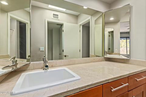 956 E Lois Ln, Phoenix, AZ 85020 photo 27