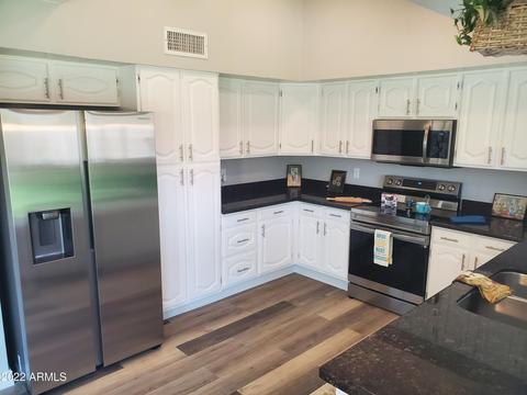 2739 E Rockledge Rd, Phoenix, AZ 85048 photo 11