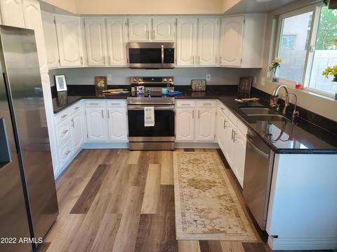 2739 E Rockledge Rd, Phoenix, AZ 85048 photo 4