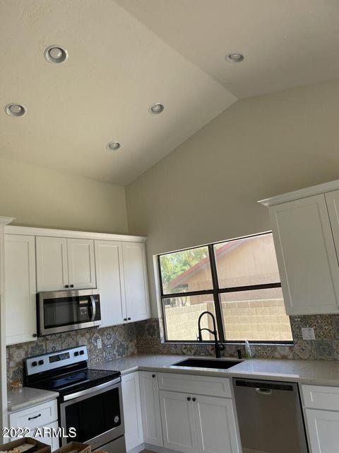 3927 E Shomi St, Phoenix, AZ 85044 photo 3