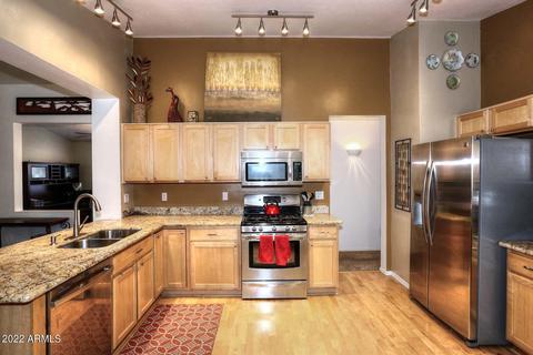3409 E Menadota Dr, Phoenix, AZ 85050 photo 4