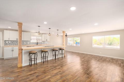 1566 N Delaware Dr, Apache Junction, AZ 85120 photo 2