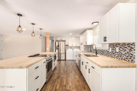 1566 N Delaware Dr, Apache Junction, AZ 85120 photo 5
