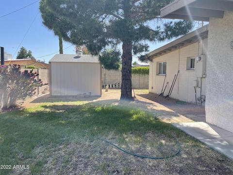 3807 E Laurel Ln, Phoenix, AZ 85028 photo 2