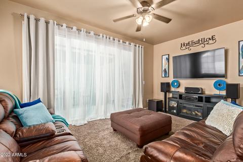 3883 Edna Dr, Gilbert, AZ 85296 photo 2