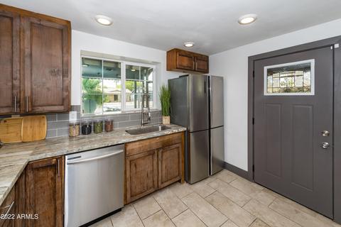 2525 N Mitchell St, Phoenix, AZ 85006 photo 9