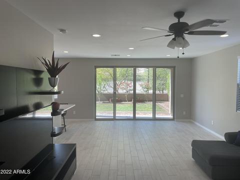3813 E Branham Ln, Phoenix, AZ 85042 photo 3