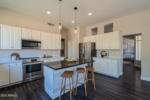 2464 E Silverwood Dr, Phoenix, AZ 85048 photo 8