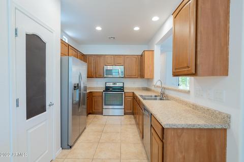 2924 S Cole Dr, Gilbert, AZ 85295 photo 10
