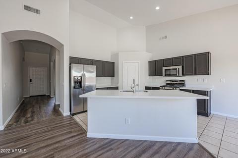 3121 E Oraibi Dr, Phoenix, AZ 85050 photo 2