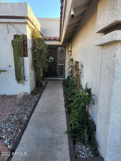 3915 E Larkspur Dr, Phoenix, AZ 85032 photo 2