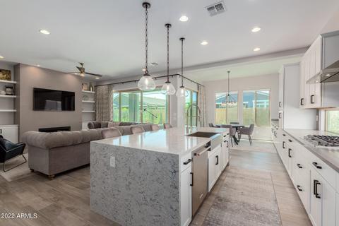 2901 E Pinto Dr N, Gilbert, AZ 85296 photo 9