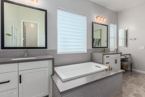 2901 E Pinto Dr N, Gilbert, AZ 85296 photo 22