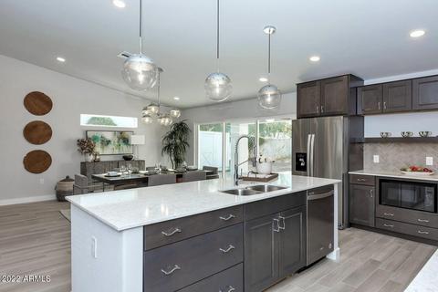 323 E Belmont Ave, Phoenix, AZ 85020 photo 1
