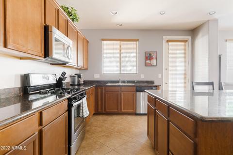 2060 S Martingale Rd, Gilbert, AZ 85295 photo 11