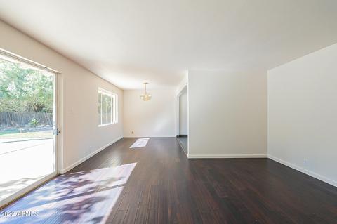 27 E Palmcroft Dr, Tempe, AZ 85282 photo 3
