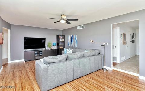 1642 E Berridge Ln, Phoenix, AZ 85016 photo 2