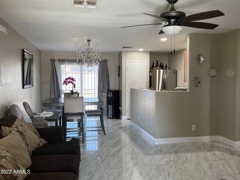 2017 S 71st Ln, Phoenix, AZ 85043 photo 2