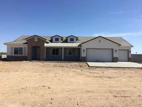 135 E Santa Cruz Dr, Phoenix, AZ 85085