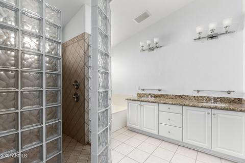4055 E Vista Dr, Phoenix, AZ 85032 photo 9