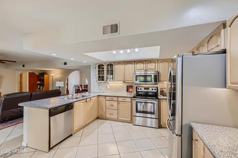 2810 E Hillery Dr, Phoenix, AZ 85032 photo 7