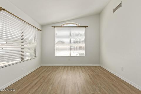4834 E Abraham Ln, Phoenix, AZ 85054 photo 6