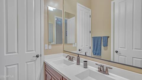 872 E Parkview Dr, Gilbert, AZ 85295 photo 11