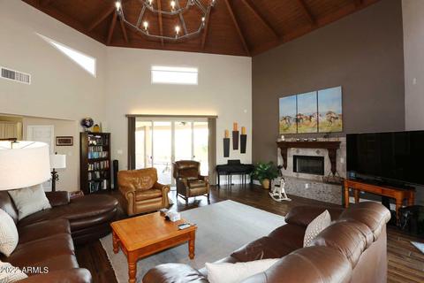 2047 E Monona Dr, Phoenix, AZ 85024 photo 8