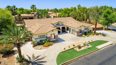 287 E Hampton Ln, Gilbert, AZ 85295 photo 4
