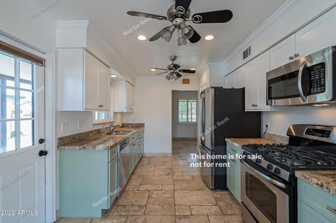 4821 E Clarendon Ave, Phoenix, AZ 85018 photo 2