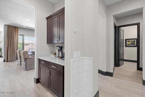 2831 E Donald Dr, Phoenix, AZ 85050 photo 7