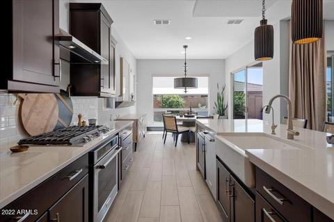 2831 E Donald Dr, Phoenix, AZ 85050 photo 10