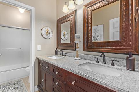 2926 E Cotton Ln, Gilbert, AZ 85234 photo 23