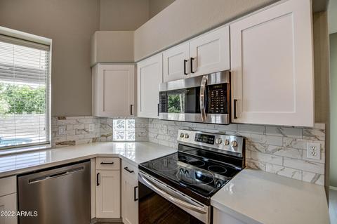 1323 E Thistle Landing Dr, Phoenix, AZ 85048 photo 10