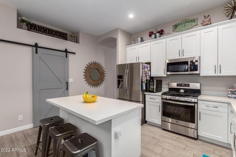 458 E Redondo Dr, Gilbert, AZ 85296 photo 3
