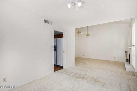 12 Echo Ln, Phoenix, AZ 85020 photo 8