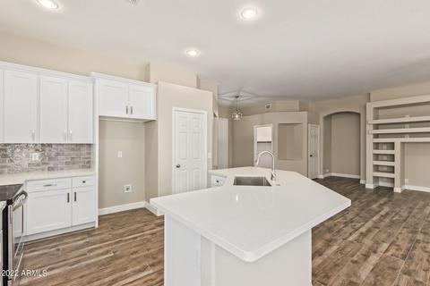 10558 E Forge Ave, Mesa, AZ 85208 photo 9