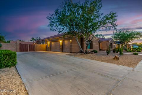 739 E Bridle Way, Gilbert, AZ 85295 photo 3