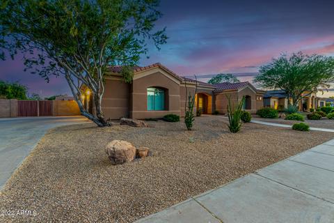 739 E Bridle Way, Gilbert, AZ 85295 photo 2